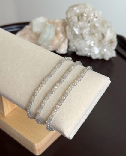 Labradorite Gemstone Bracelet