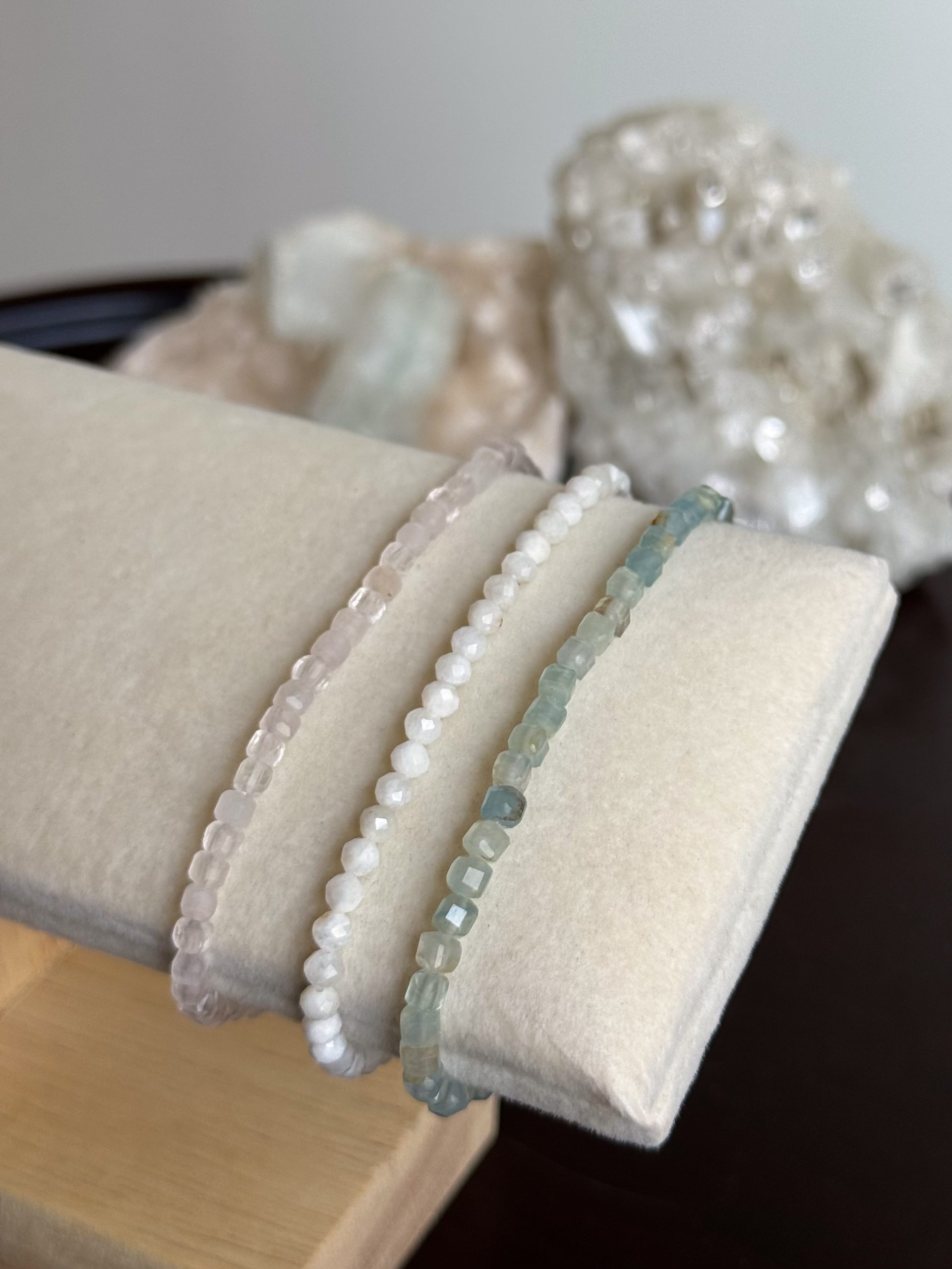 Rose Quartz Gemstone Bracelet - Image 5